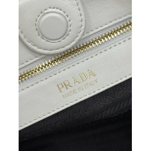 Prada Nappa leather shoulder bag 30x23x15cm Bags