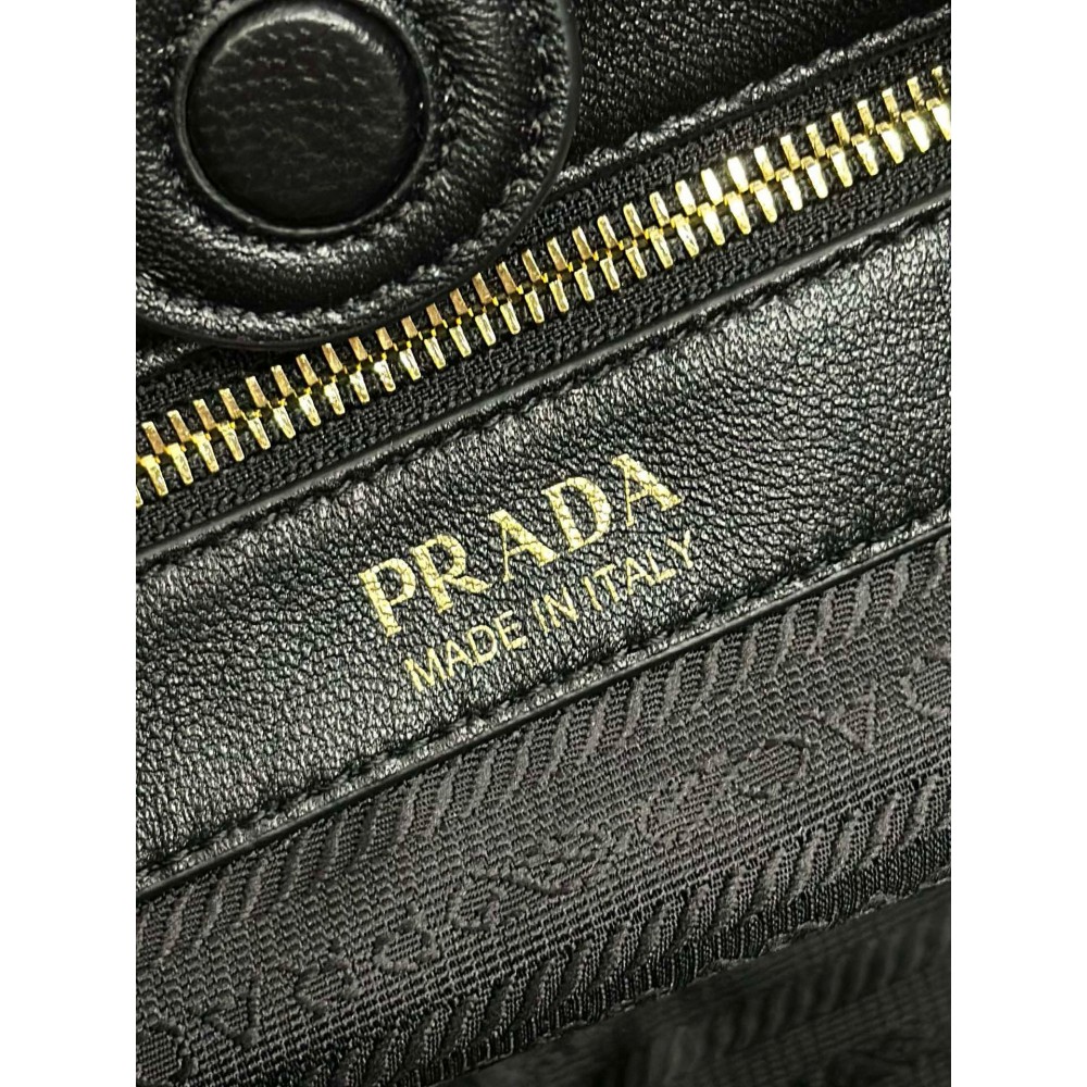 Prada Nappa leather shoulder bag 30x23x15cm Bags