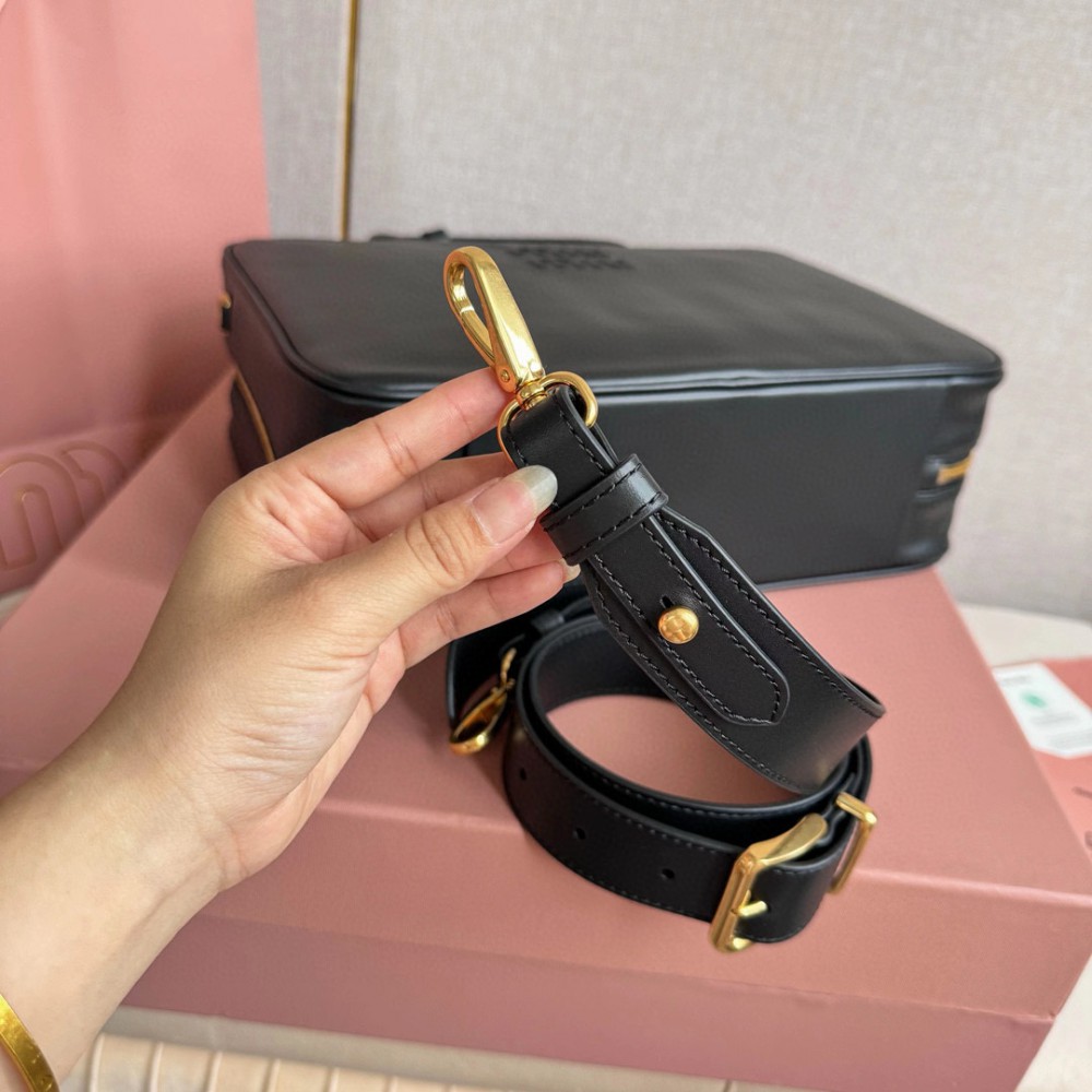 Miu Miu BEAU bag 34X23X11cm Bags