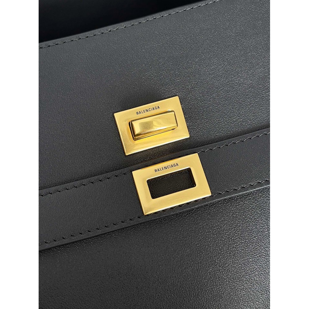 Balenciaga Bel Air Xl Carry All Bag 51.8x61.9x23.8cm Bags