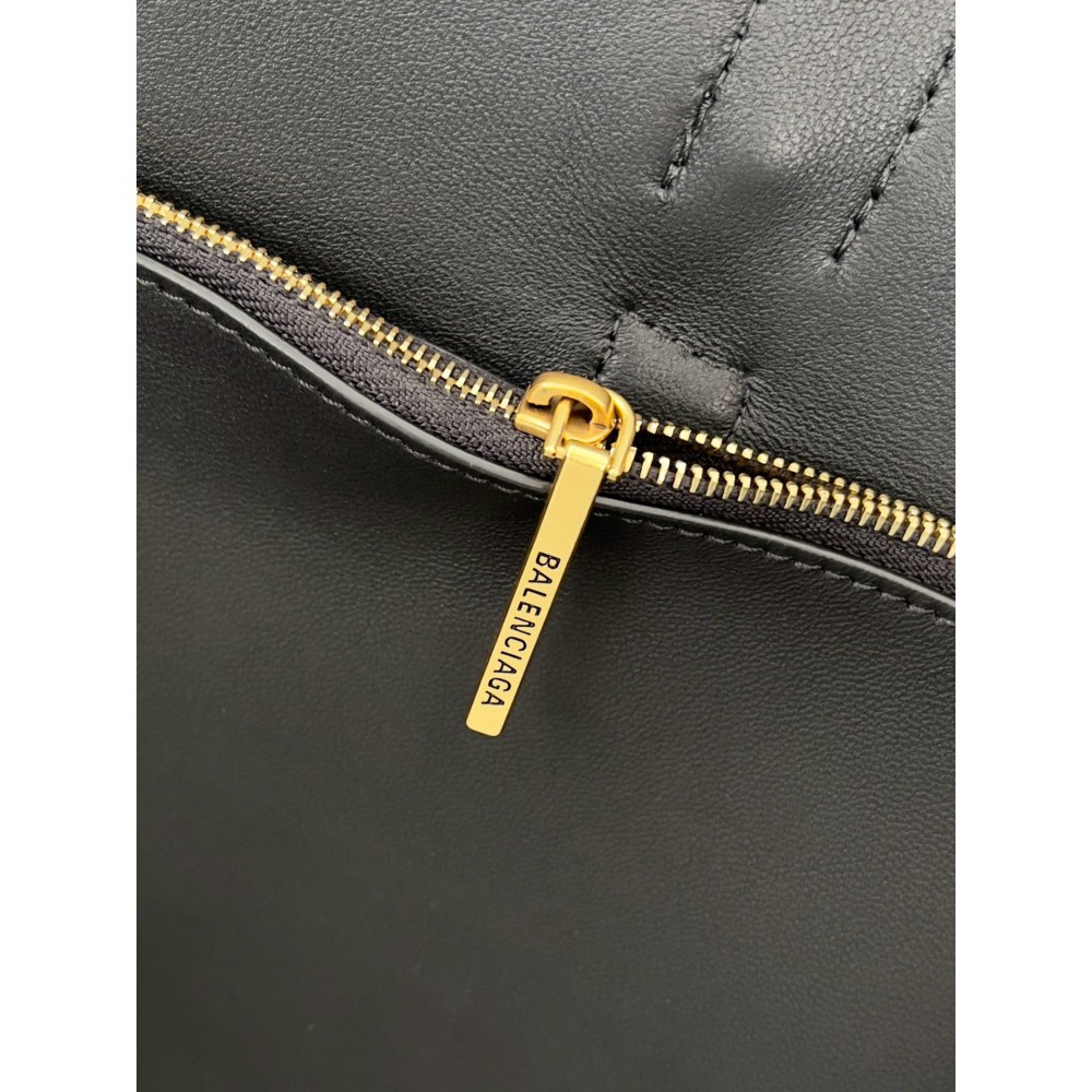 Balenciaga Bel Air Xl Carry All Bag 51.8x61.9x23.8cm Bags