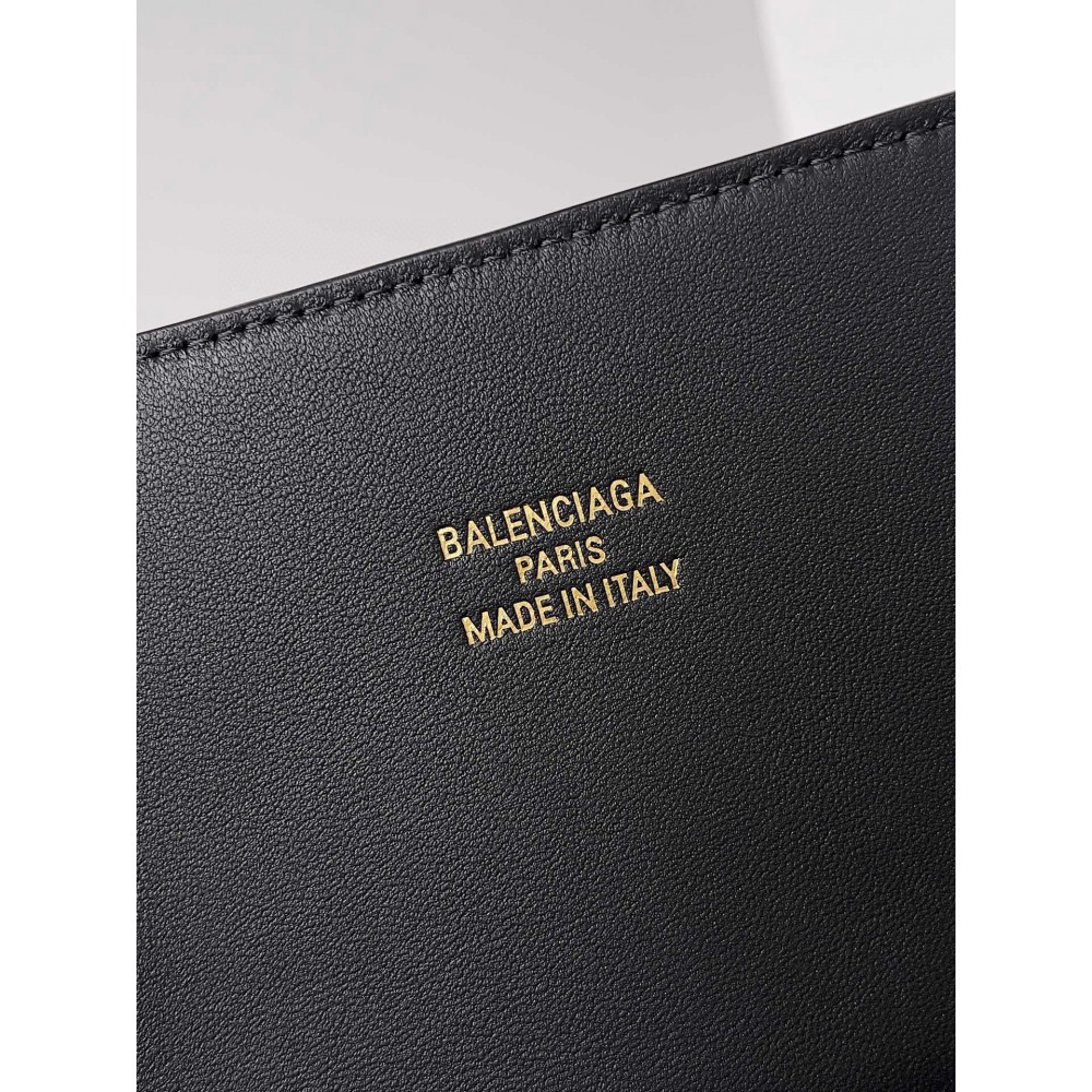 Balenciaga Bel Air Xl Carry All Bag 51.8x61.9x23.8cm Bags