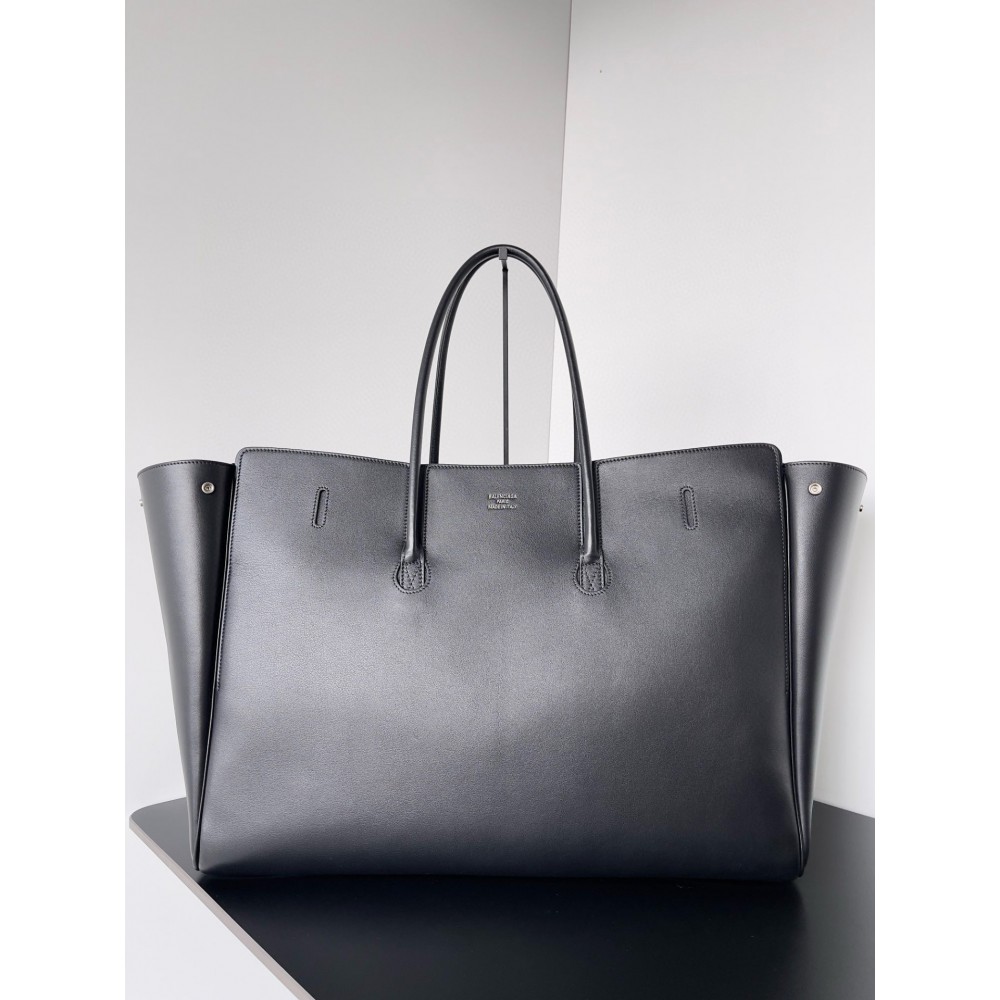 Balenciaga Bel Air Xl Carry All Bag 51.8x61.9x23.8cm Bags