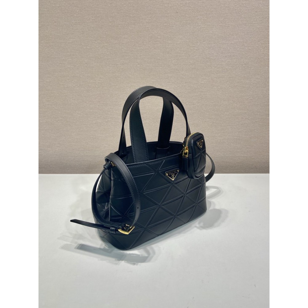 Prada tote bag leather 100% small size 26x17x13.5cm Bags