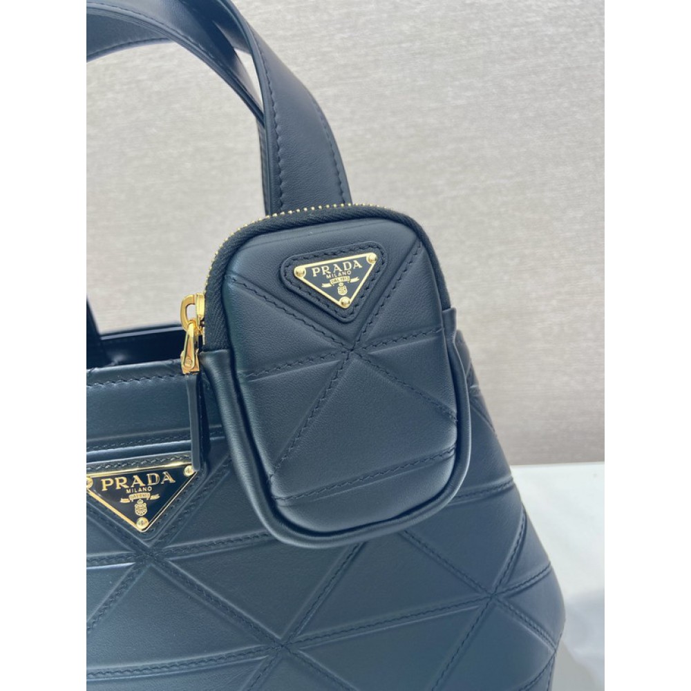 Prada tote bag leather 100% small size 26x17x13.5cm Bags