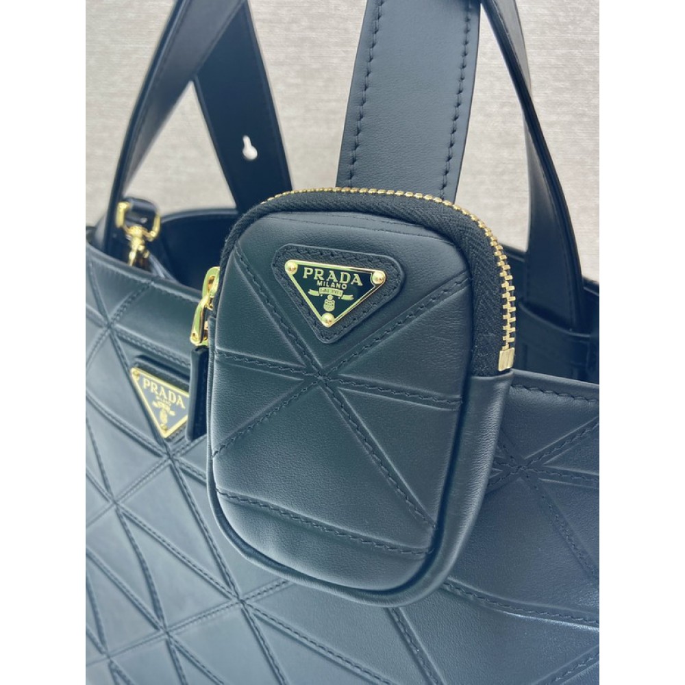 Prada tote bag leather 100% medium size 33x21.5x16cm Bags