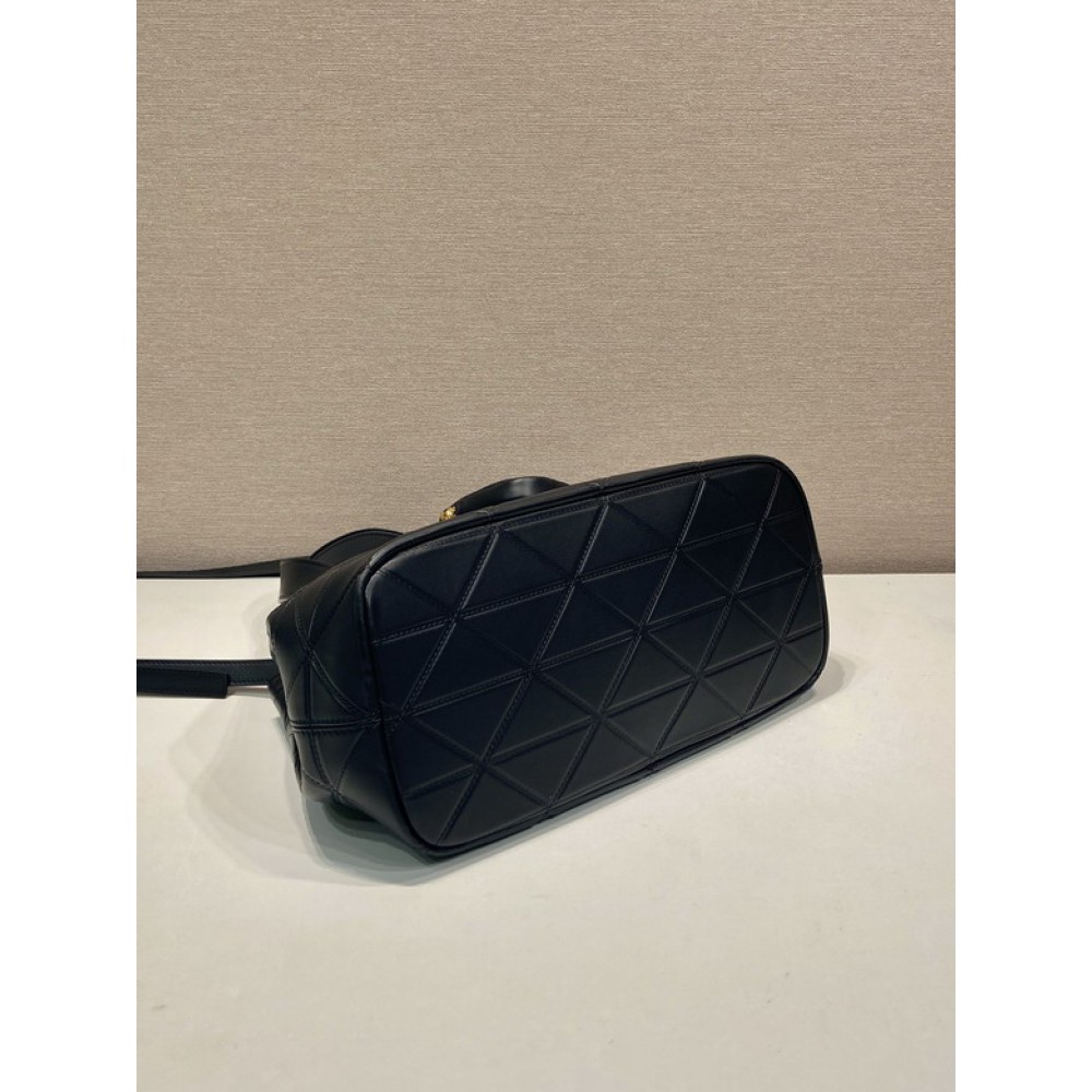 Prada tote bag leather 100% medium size 33x21.5x16cm Bags