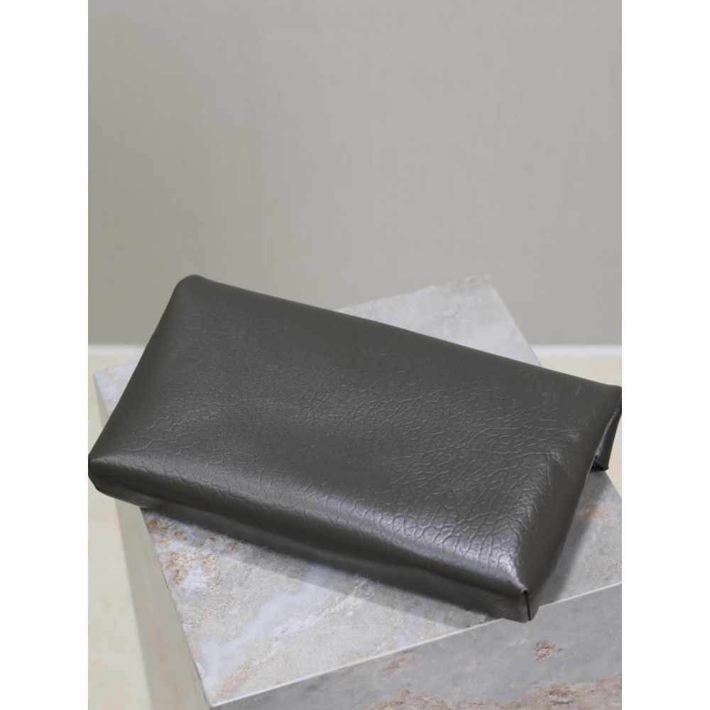 Ysl CASSANDRE large envelope pouch 29.5×18×4.5cm Bags