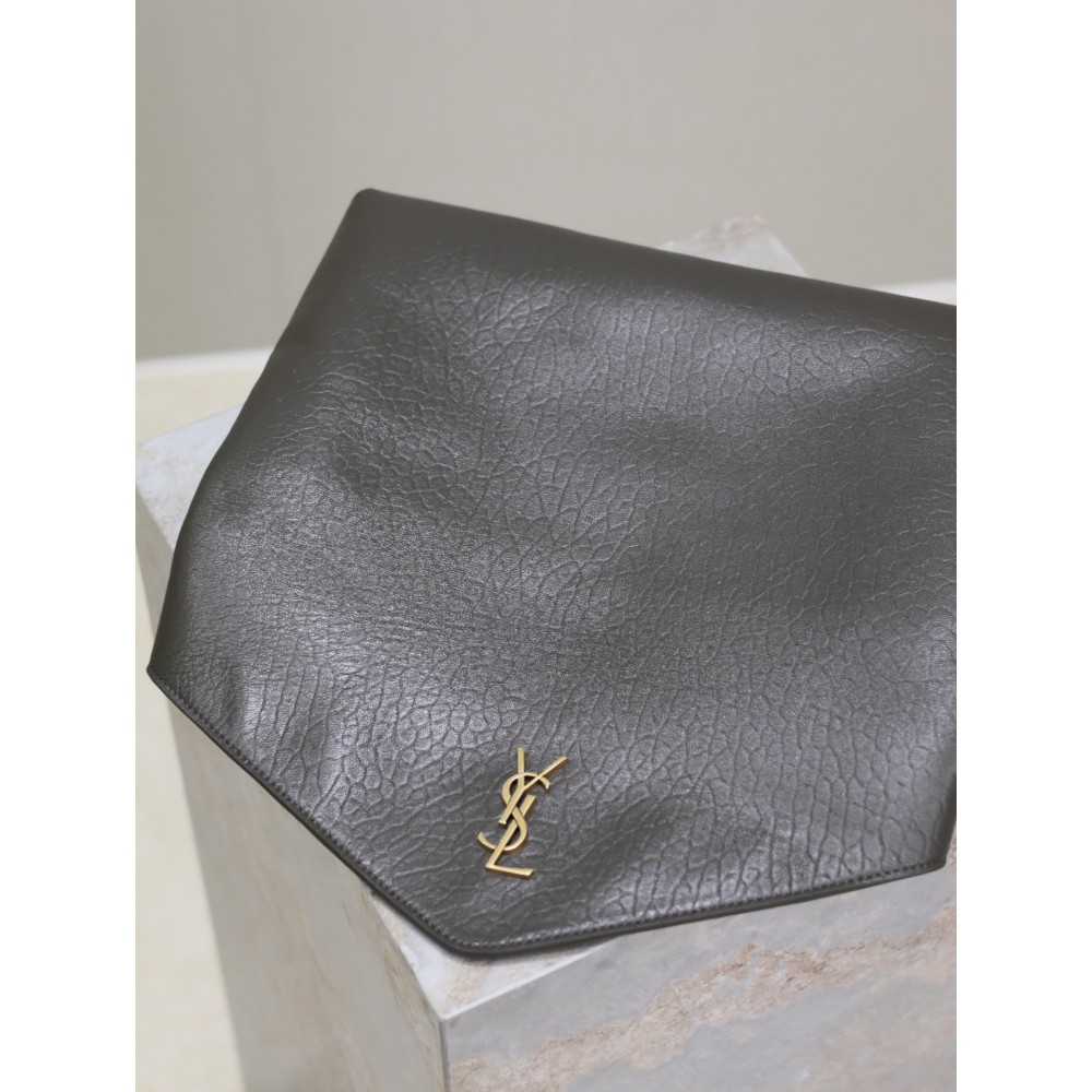 Ysl CASSANDRE large envelope pouch 29.5×18×4.5cm Bags