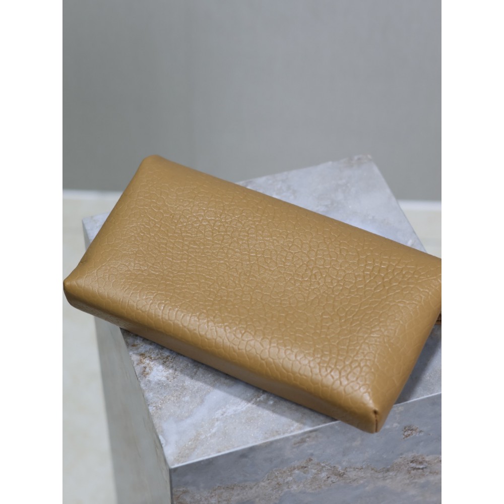 Ysl CASSANDRE large envelope pouch 29.5×18×4.5cm Bags