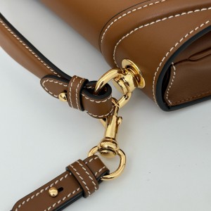 Gucci Blondie small top handle bag 815714 26.5x16.5x8.5cm Bags