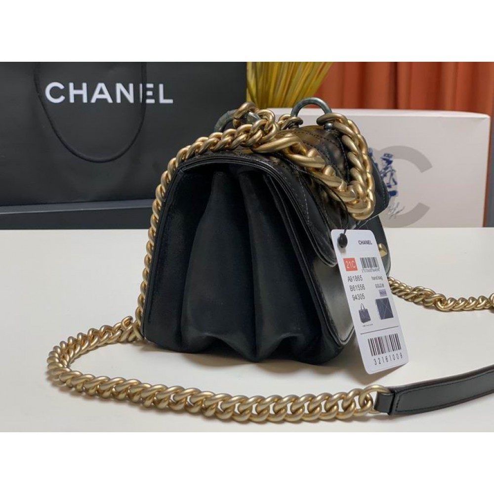 Chanel classic flap 2025 20cm Bags