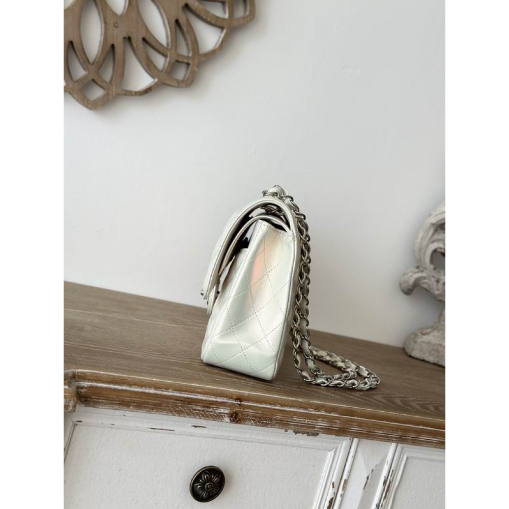Chanel classic flap bag medium size 25.5X15X6cm iridiscent Bags
