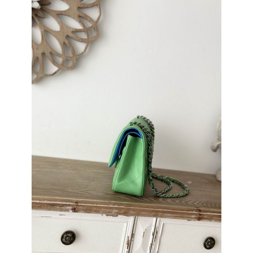 Chanel classic flap bag medium size 25.5X15X6cm Bags