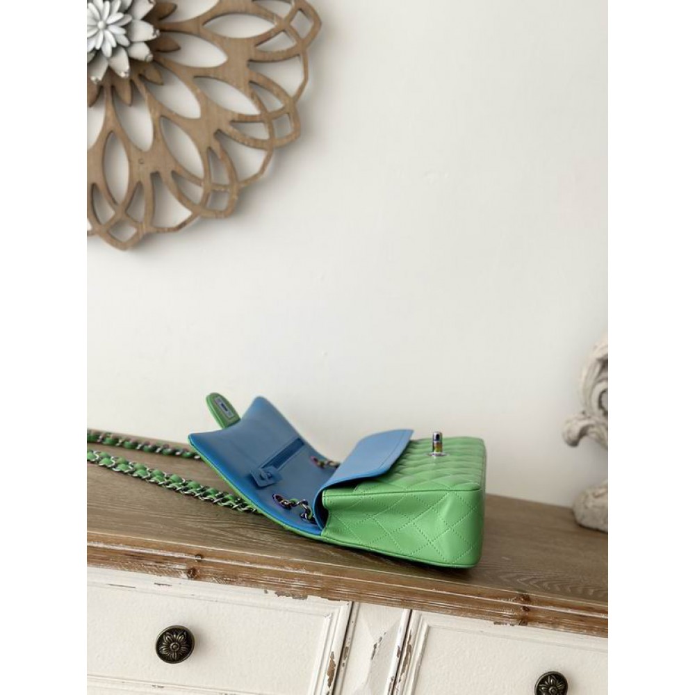 Chanel classic flap bag medium size 25.5X15X6cm Bags