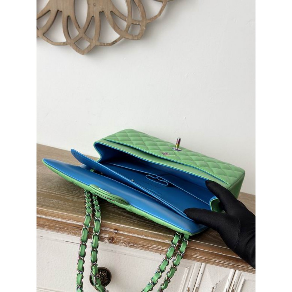 Chanel classic flap bag medium size 25.5X15X6cm Bags