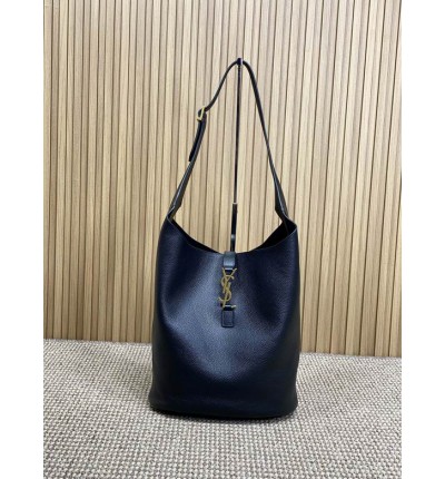 Ysl LE 5 À 7 hobo in grained leather 26 X 31.5 X 13.5 CM