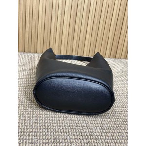 Ysl LE 5 À 7 hobo in grained leather 26 X 31.5 X 13.5 CM Bags