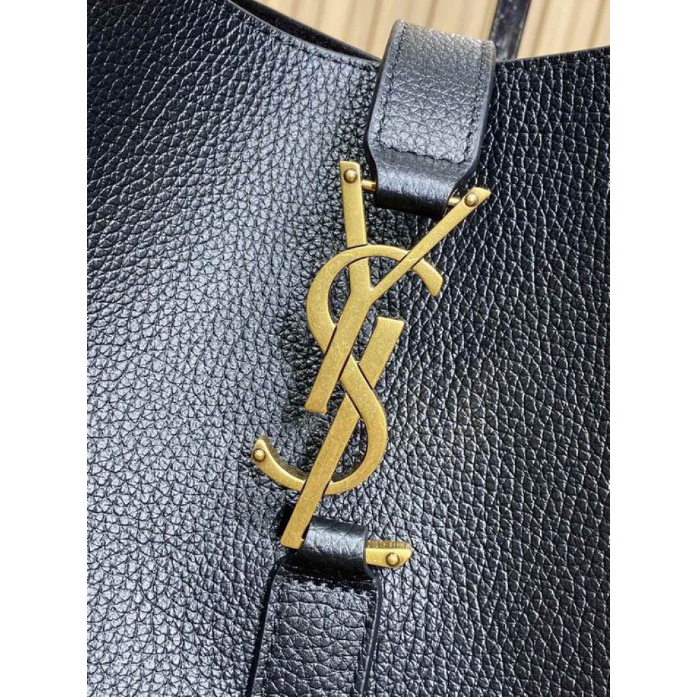 Ysl LE 5 À 7 hobo in grained leather 26 X 31.5 X 13.5 CM Bags