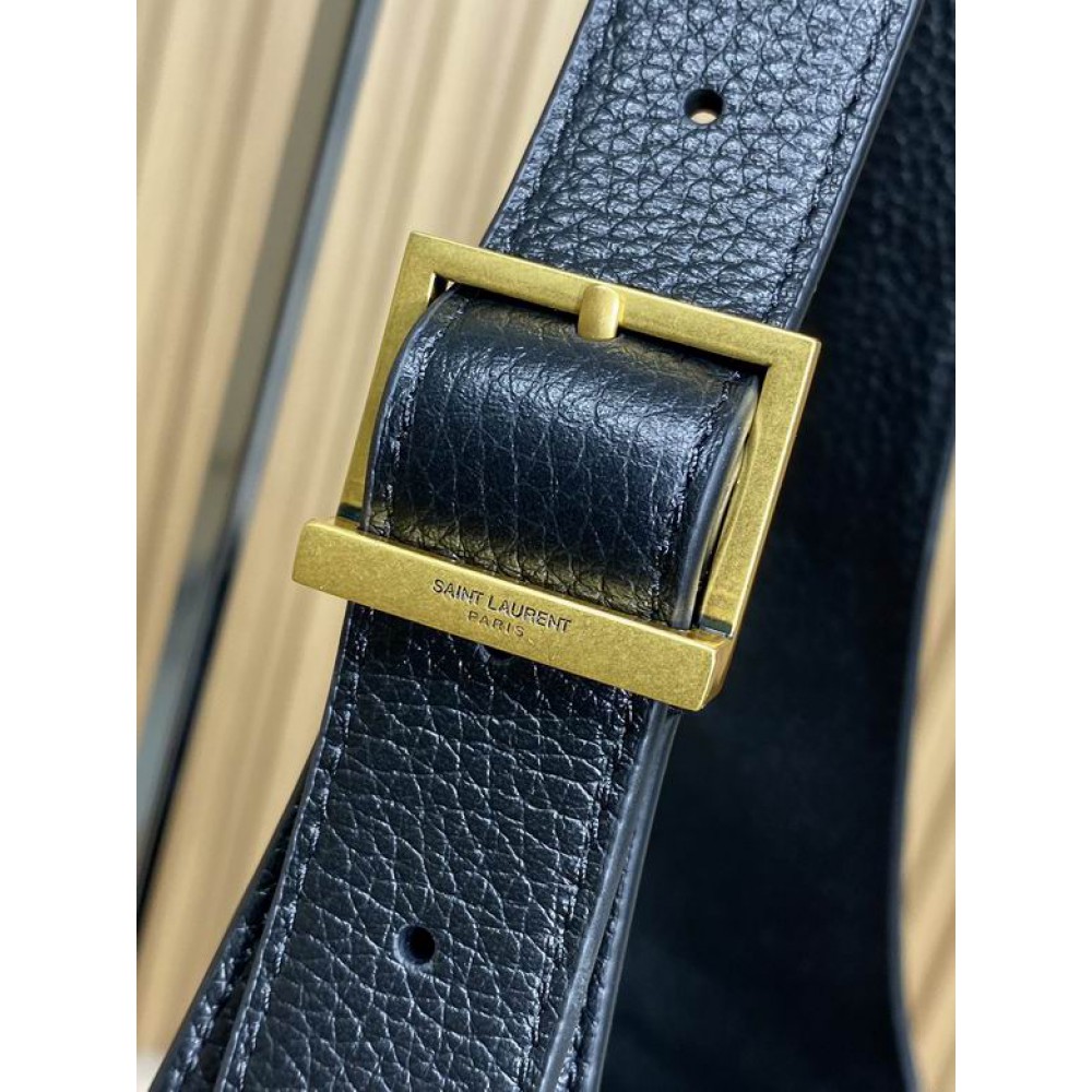 Ysl LE 5 À 7 hobo in grained leather 26 X 31.5 X 13.5 CM Bags