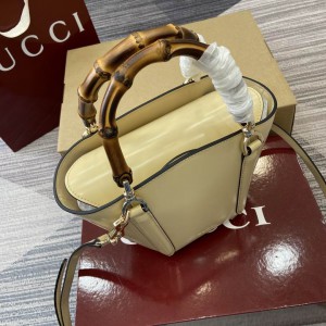 Gucci Mini bamboo top handle tote bag 805832 27x16x14x4,4cm 