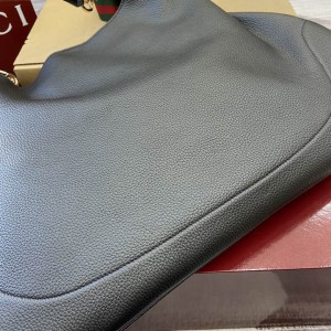 Gucci B medium shoulder bag 815924 W49cm x H46cm x D4cm Bags