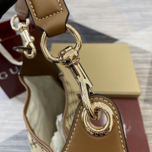 Gucci B medium shoulder bag suede 815924 W49cm x H46cm x D4cm Bags