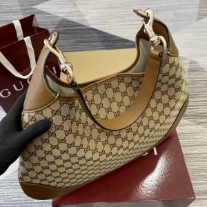 Gucci B medium shoulder bag suede 815924 W49cm x H46cm x D4cm Bags