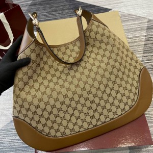 Gucci B medium shoulder bag suede 815924 W49cm x H46cm x D4cm Bags
