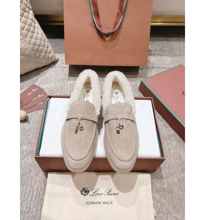 Loro Piana summer walks fur 35-45