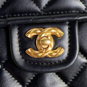 Chanel classic flap bag 19.5x28x7.5cm Bags