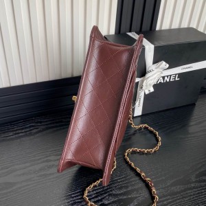 Chanel classic flap bag 19.5x28x7.5cm Bags