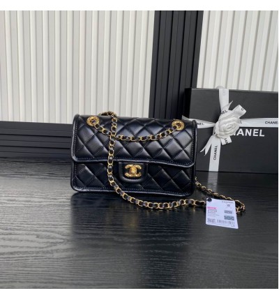 Chanel classic flap bag 15.5x24.5x7cm