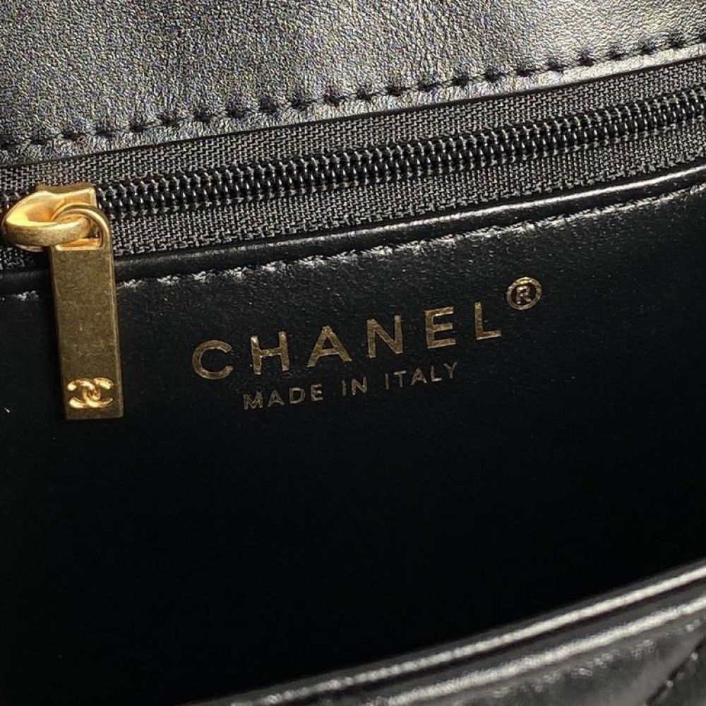 Chanel classic flap bag 15.5x24.5x7cm Bags