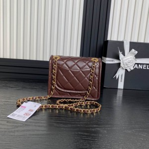 Chanel classic flap bag 17.5x18x5.5cm Bags