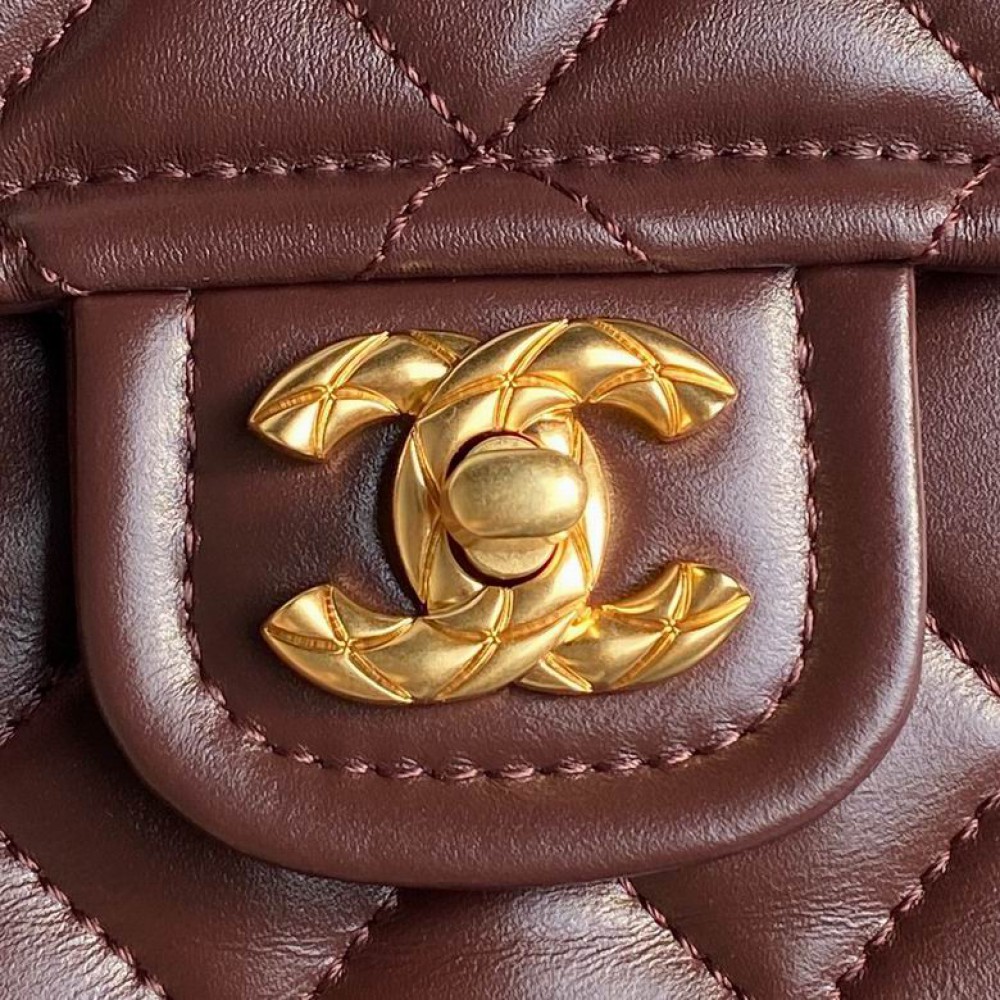 Chanel classic flap bag 17.5x18x5.5cm Bags