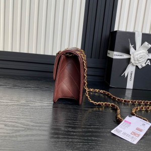 Chanel classic flap bag 17.5x18x5.5cm Bags