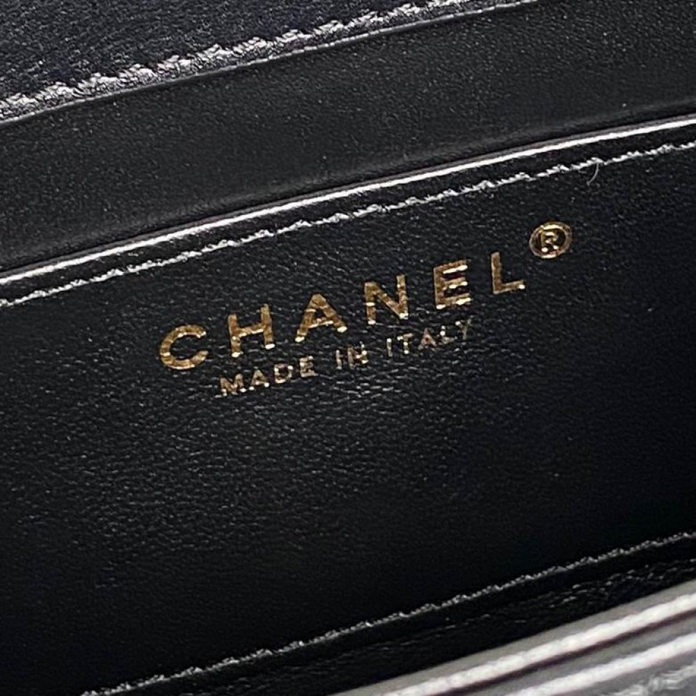 Chanel classic flap bag 17.5x18x5.5cm Bags