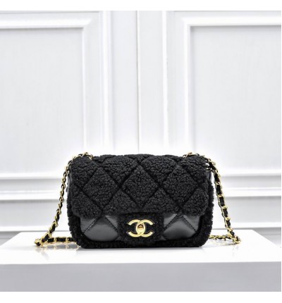 Chanel classic flap bag shearling 12x18x6cm
