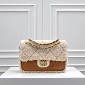 Chanel classic flap bag shearling 16x23.5x7.5cm Bags