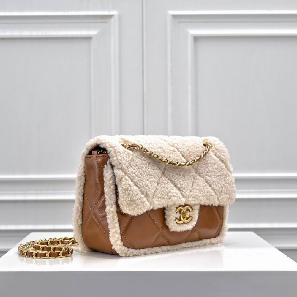 Chanel classic flap bag shearling 16x23.5x7.5cm Bags