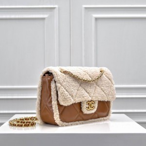 Chanel classic flap bag shearling 16x23.5x7.5cm Bags