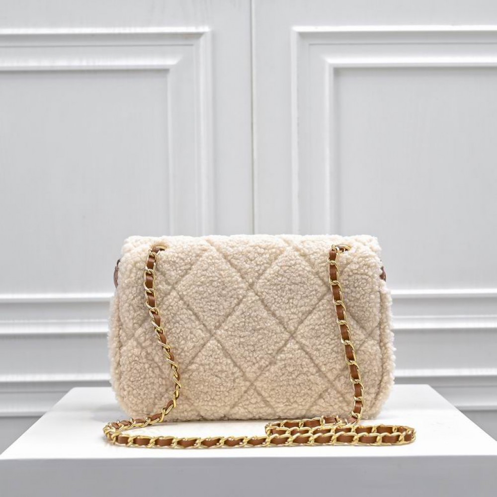Chanel classic flap bag shearling 16x23.5x7.5cm Bags