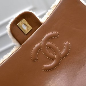 Chanel classic flap bag shearling 16x23.5x7.5cm Bags
