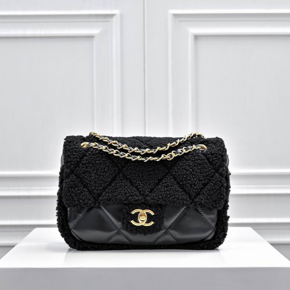 Chanel classic flap bag shearling 16x23.5x7.5cm Bags