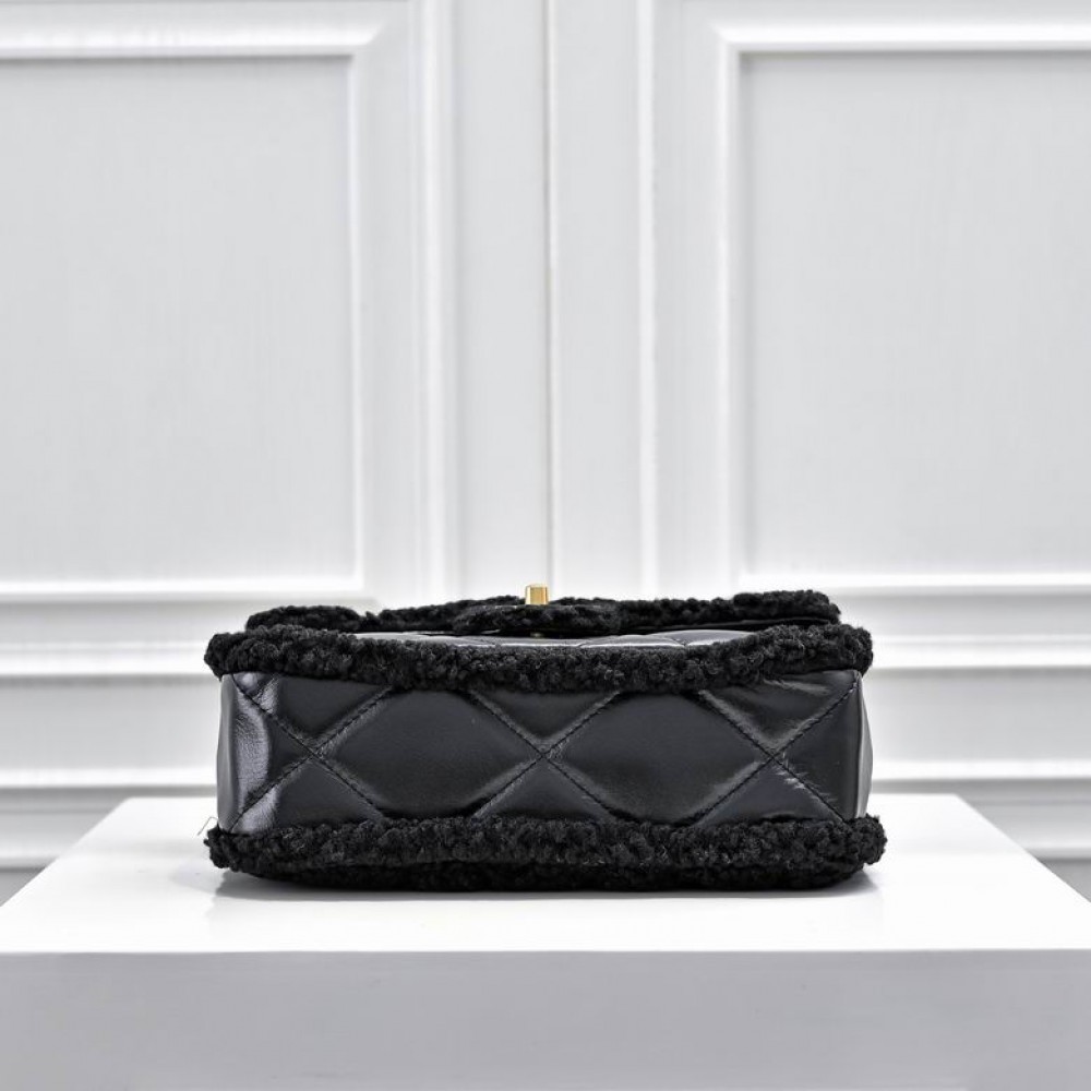 Chanel classic flap bag shearling 16x23.5x7.5cm Bags
