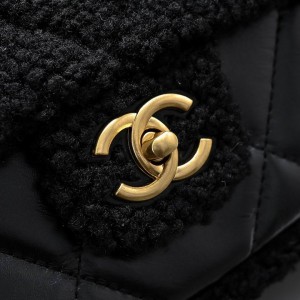 Chanel classic flap bag shearling 16x23.5x7.5cm Bags