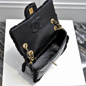 Chanel classic flap bag shearling 16x23.5x7.5cm Bags