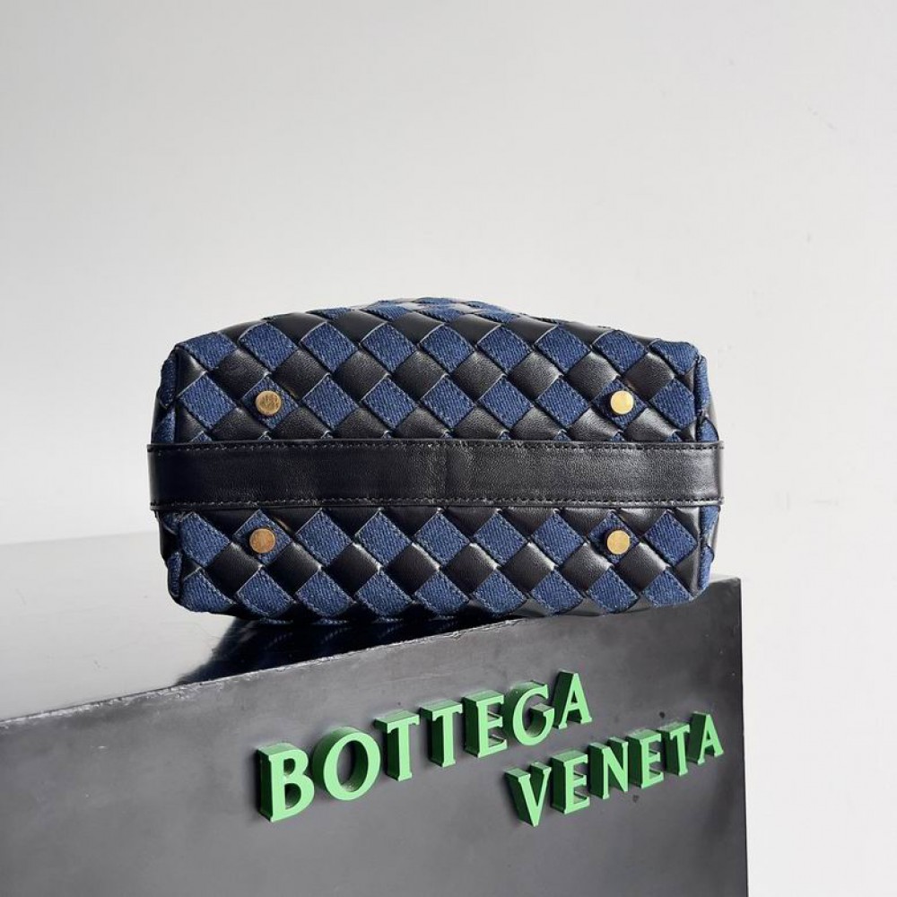 Bottega Veneta Wallace 20x13x9.5cm Bags