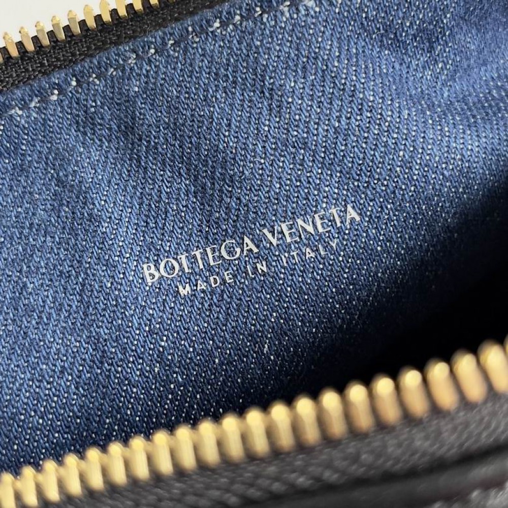Bottega Veneta Wallace 20x13x9.5cm Bags